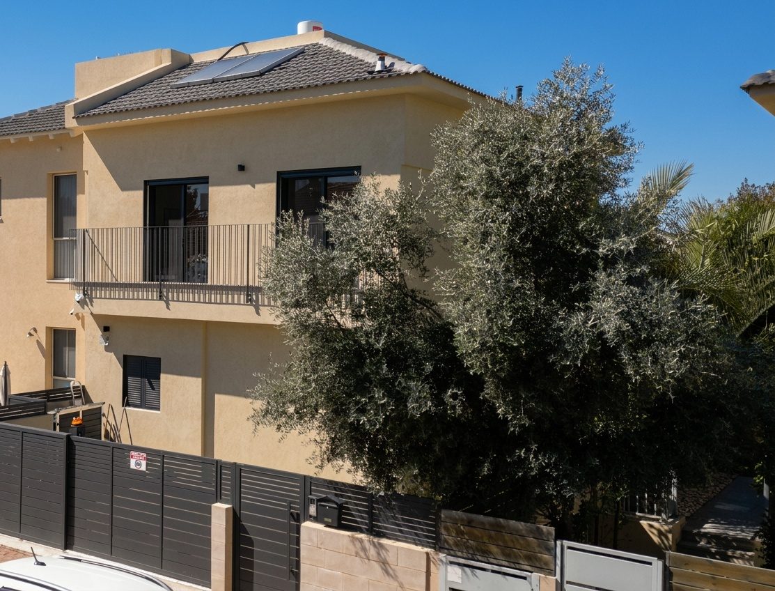 Gedera private new-build house exterior facade in Israel